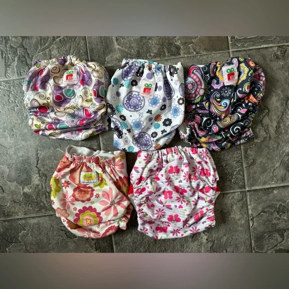 Cloth Diaper Set - Picture 2 of 5